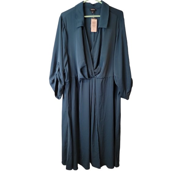 Torrid Size 5 Shirt Dress Green Midi Studio Crepe De Chine Collared NWT - Picture 1 of 5